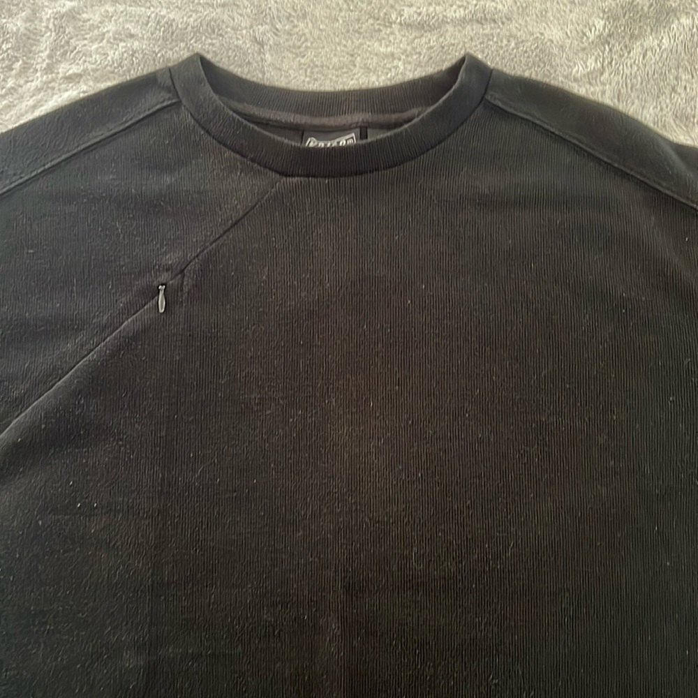 Volcom men’s black sweatshirt. Size large